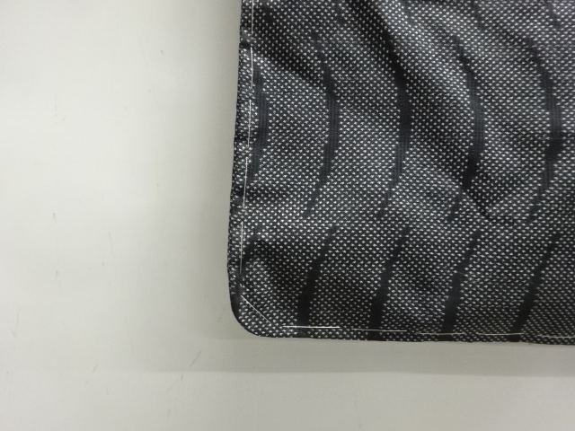  未使用品　抽象模様織出し本場泥大島紬羽織（5マルキ）